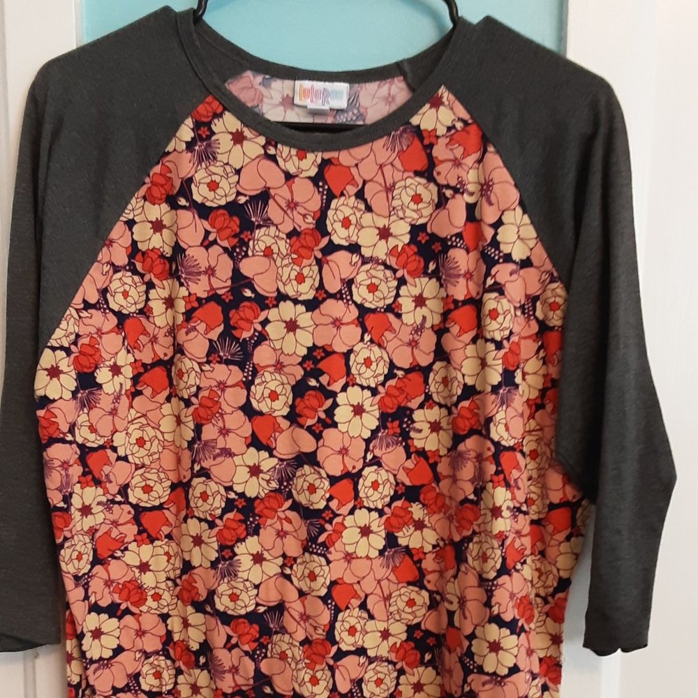 Lularoe Orange Floral 3/4 sleeve shirt